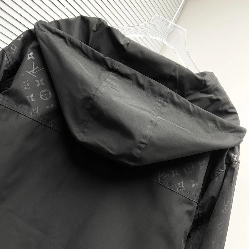 TopPick Louis Vuitton Outwear 136849