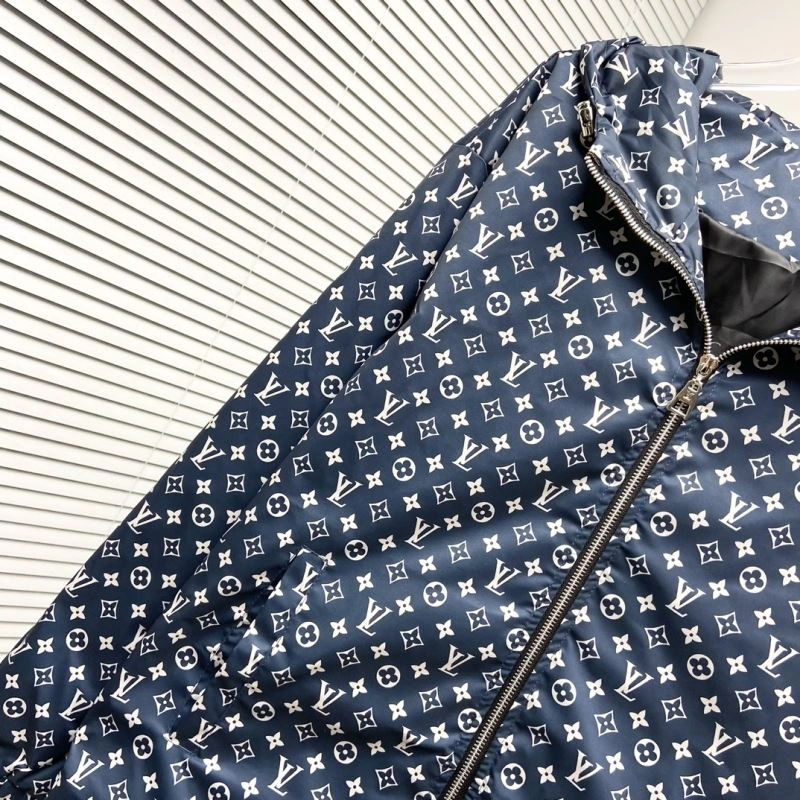 Comfortable Louis Vuitton Outwear 136856