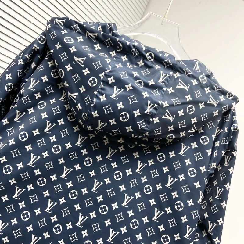 Comfortable Louis Vuitton Outwear 136856
