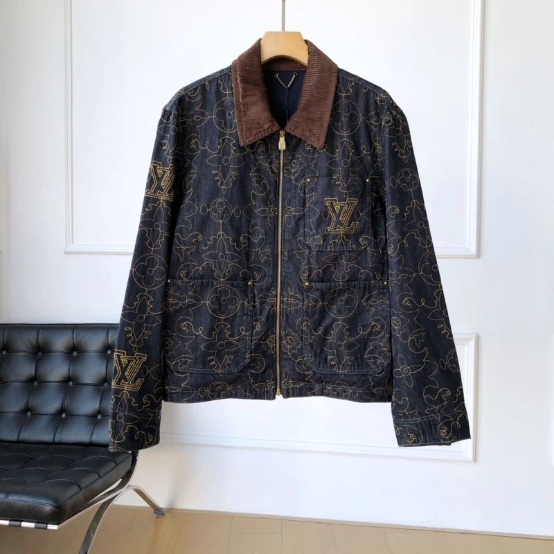 StreetReady Louis Vuitton Outwear 136839