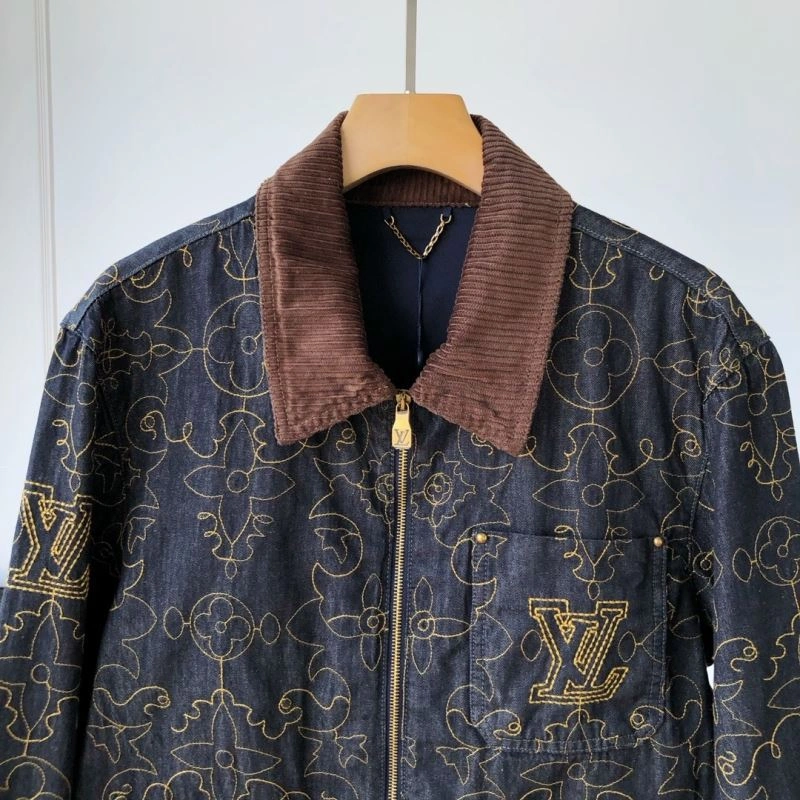 StreetReady Louis Vuitton Outwear 136839