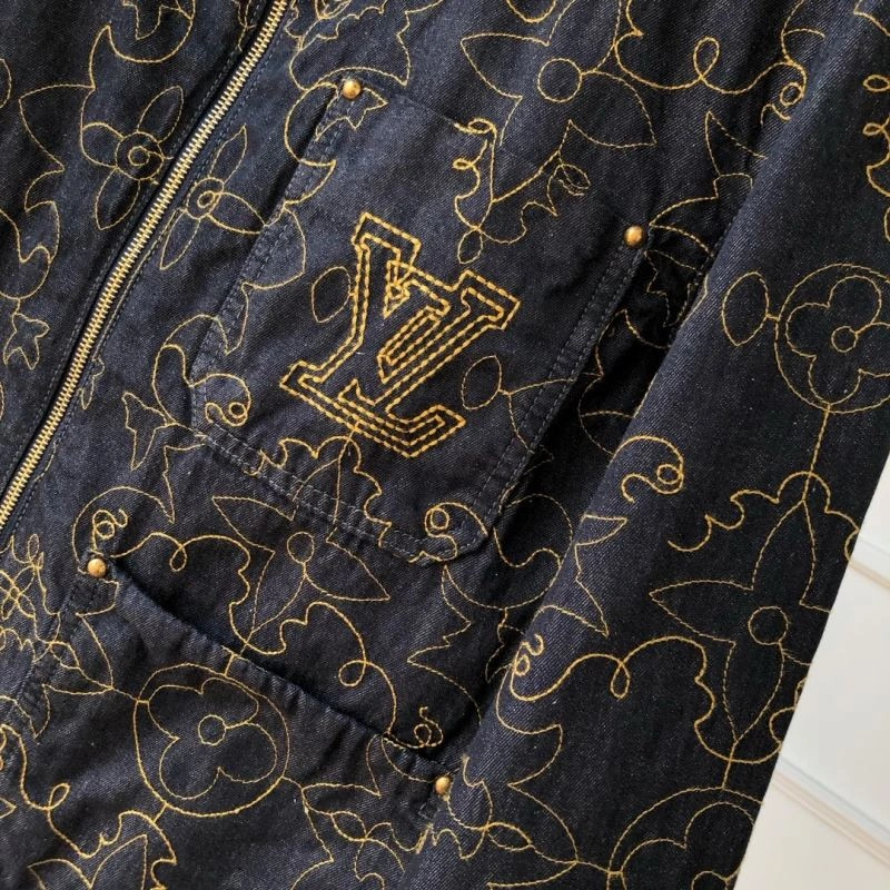 StreetReady Louis Vuitton Outwear 136839