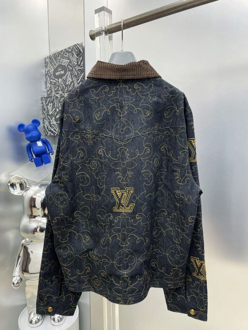 Stretchable Louis Vuitton Outwear 136842