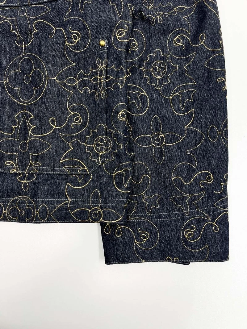 Louis Vuitton Outwear Efficient 136817