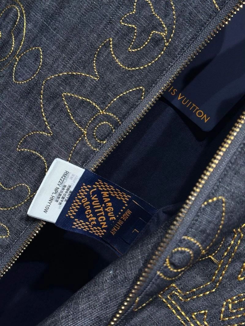 SportInspired Louis Vuitton Outwear 136822