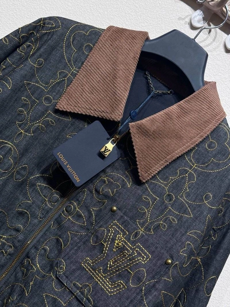 SportInspired Louis Vuitton Outwear 136822