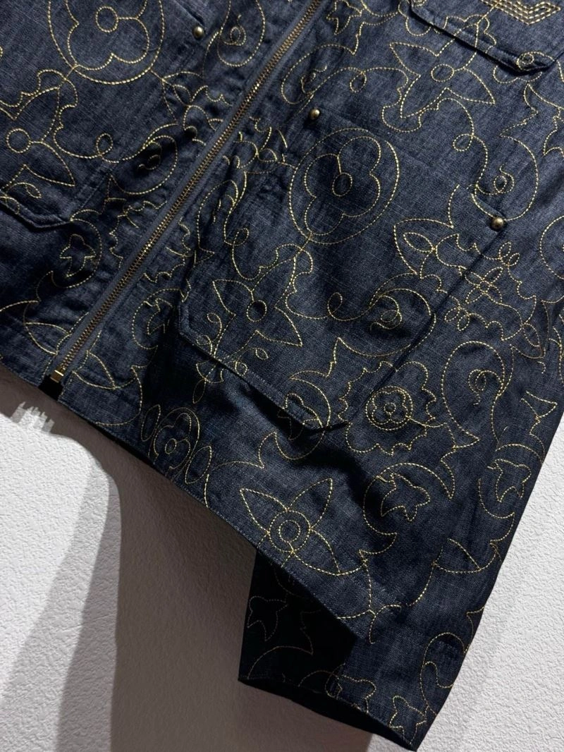 SportInspired Louis Vuitton Outwear 136822