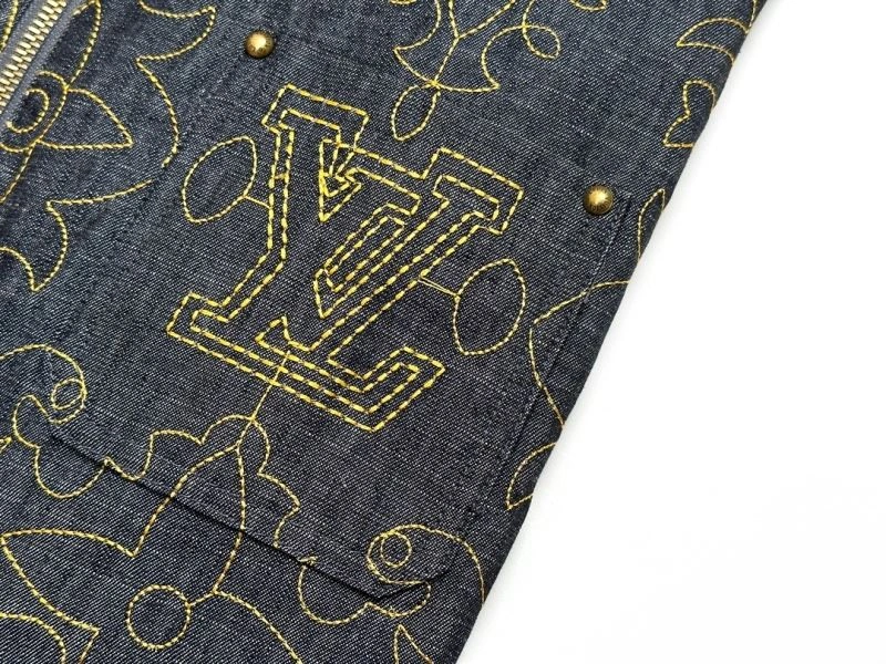 Louis Vuitton Outwear SmoothTexture 136823