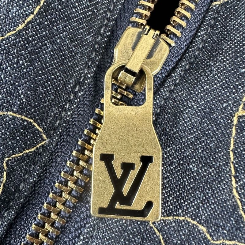 Louis Vuitton Outwear ZeroBulk 136835