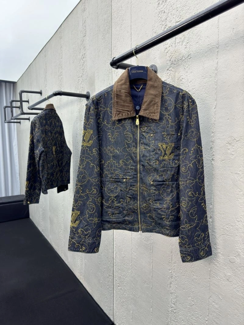 Louis Vuitton Outwear ModernLook 136830