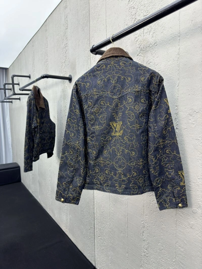Louis Vuitton Outwear ModernLook 136830