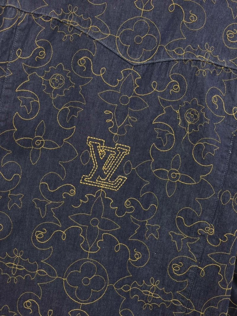 Unisex Louis Vuitton Outwear 136824