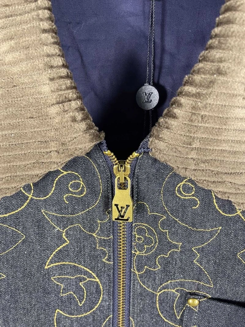 Louis Vuitton Outwear ModernLook 136821