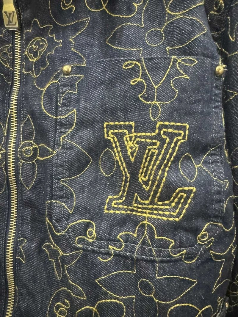 Louis Vuitton Outwear ZeroBulk 136838