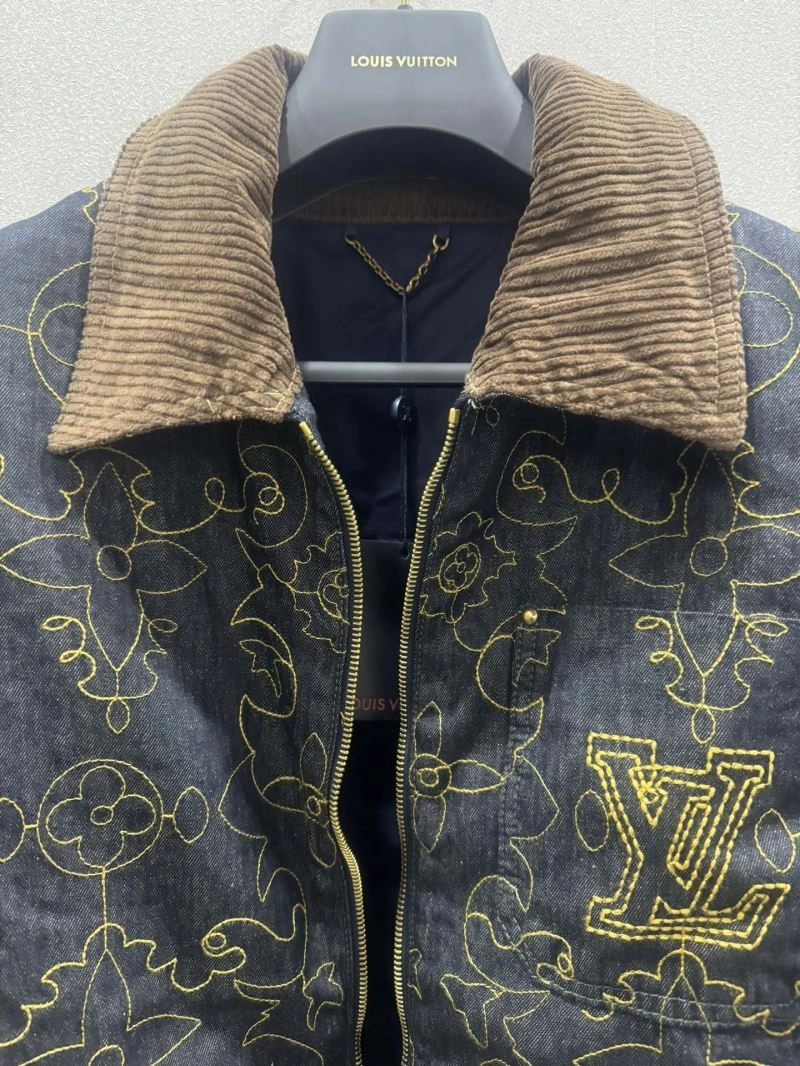 Louis Vuitton Outwear ZeroBulk 136838