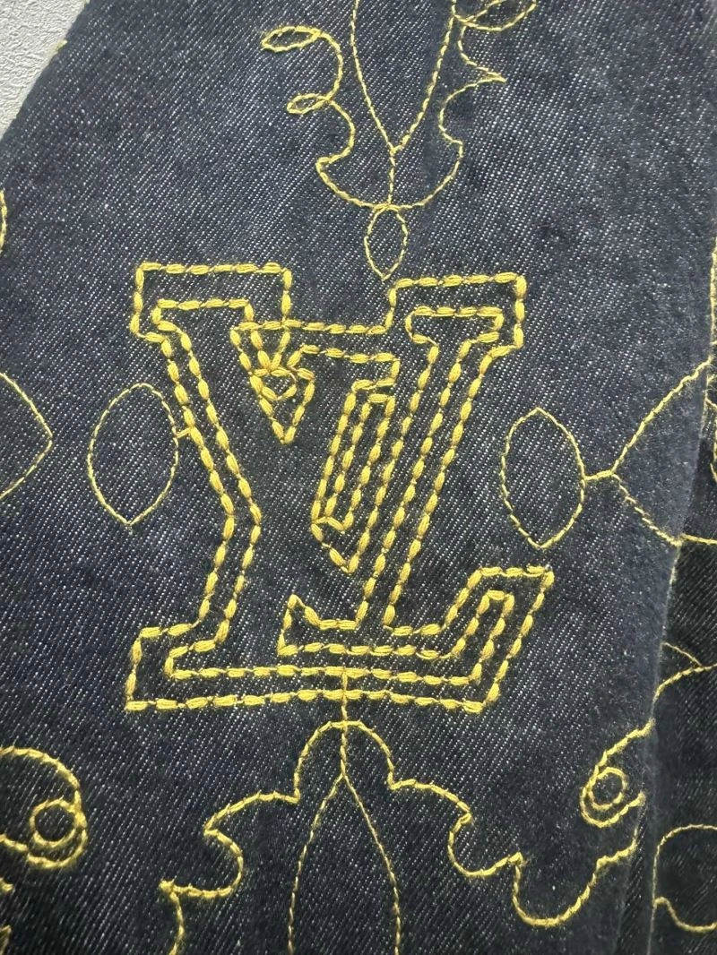 Louis Vuitton Outwear ZeroBulk 136838