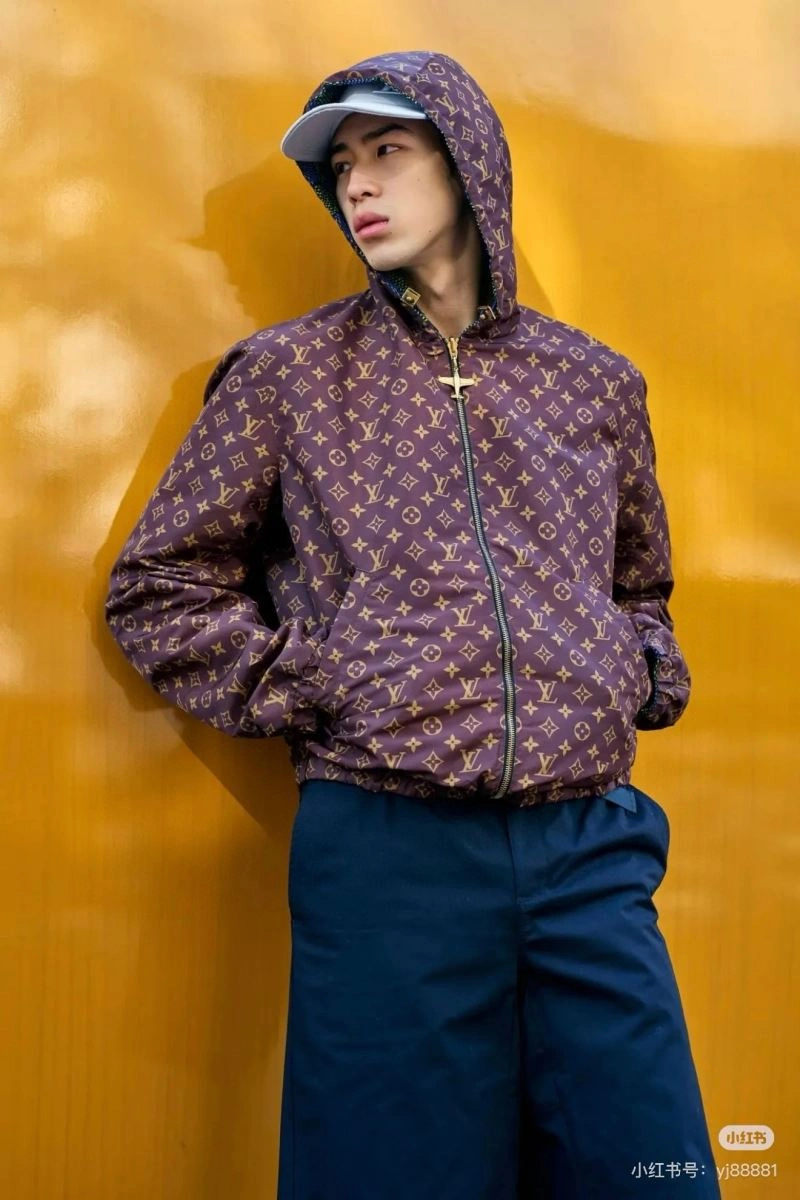 Efficient Louis Vuitton Outwear 136836