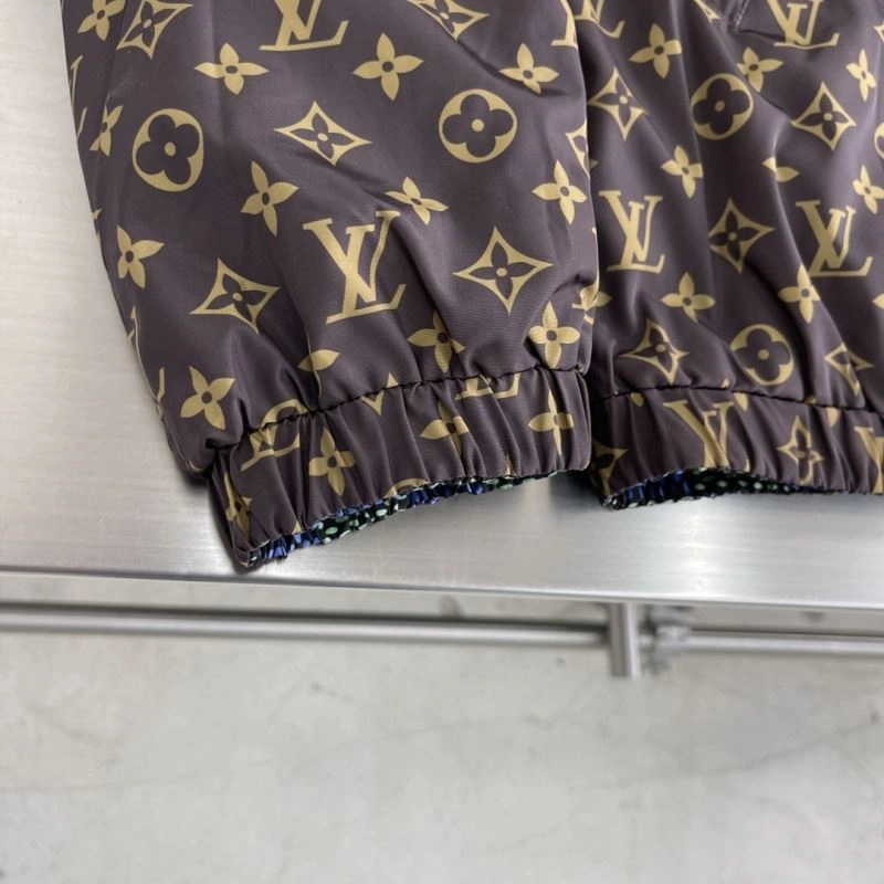 Resilient Louis Vuitton Outwear 136832