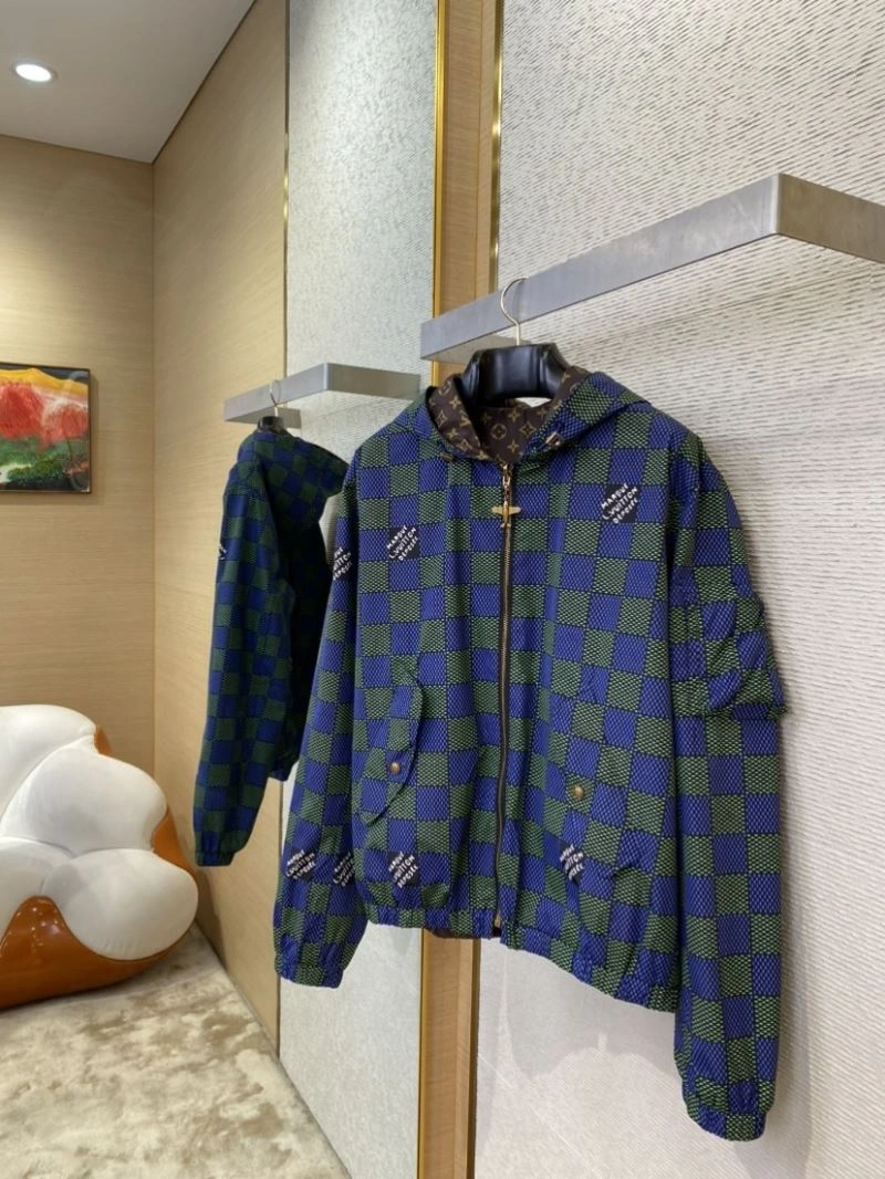 QuickDry Louis Vuitton Outwear 136819