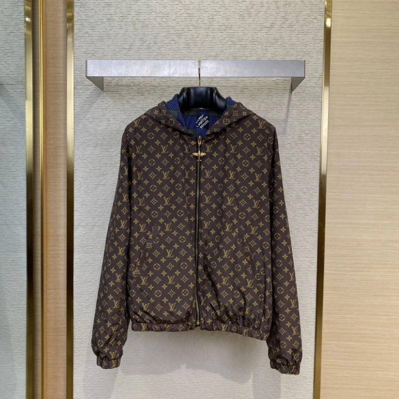 QuickDry Louis Vuitton Outwear 136819