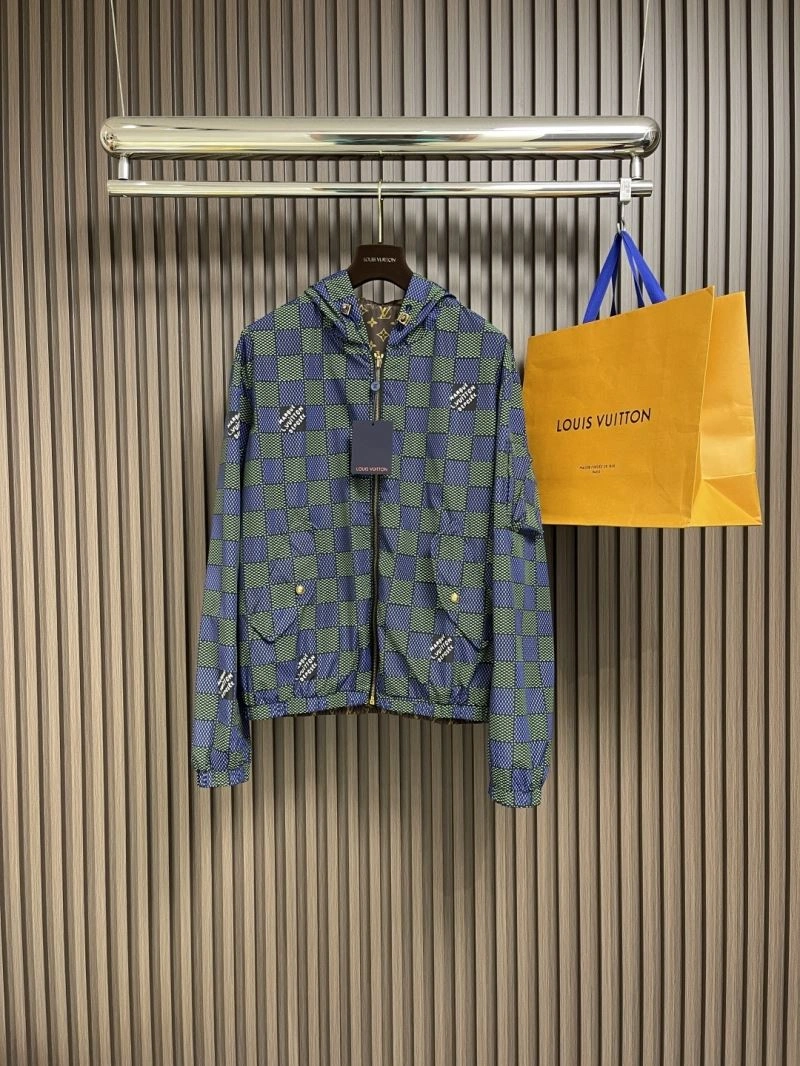 Elegant Louis Vuitton Outwear 136827