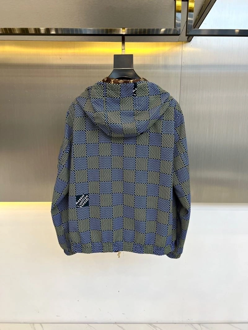 Breathable Louis Vuitton Outwear 136833