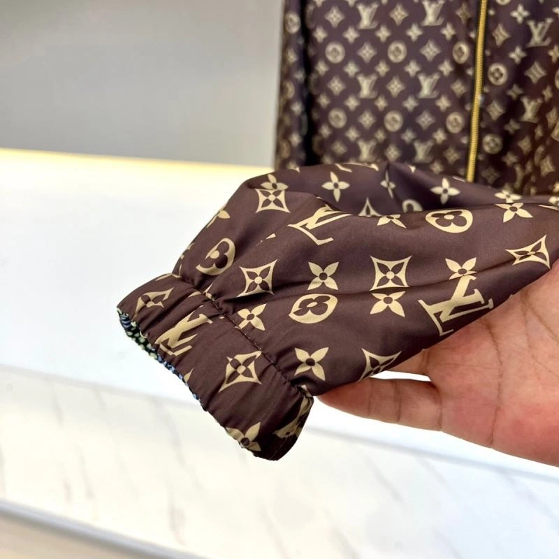 SportInspired Louis Vuitton Outwear 136816