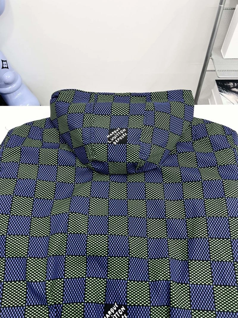 Durable Louis Vuitton Outwear 136805