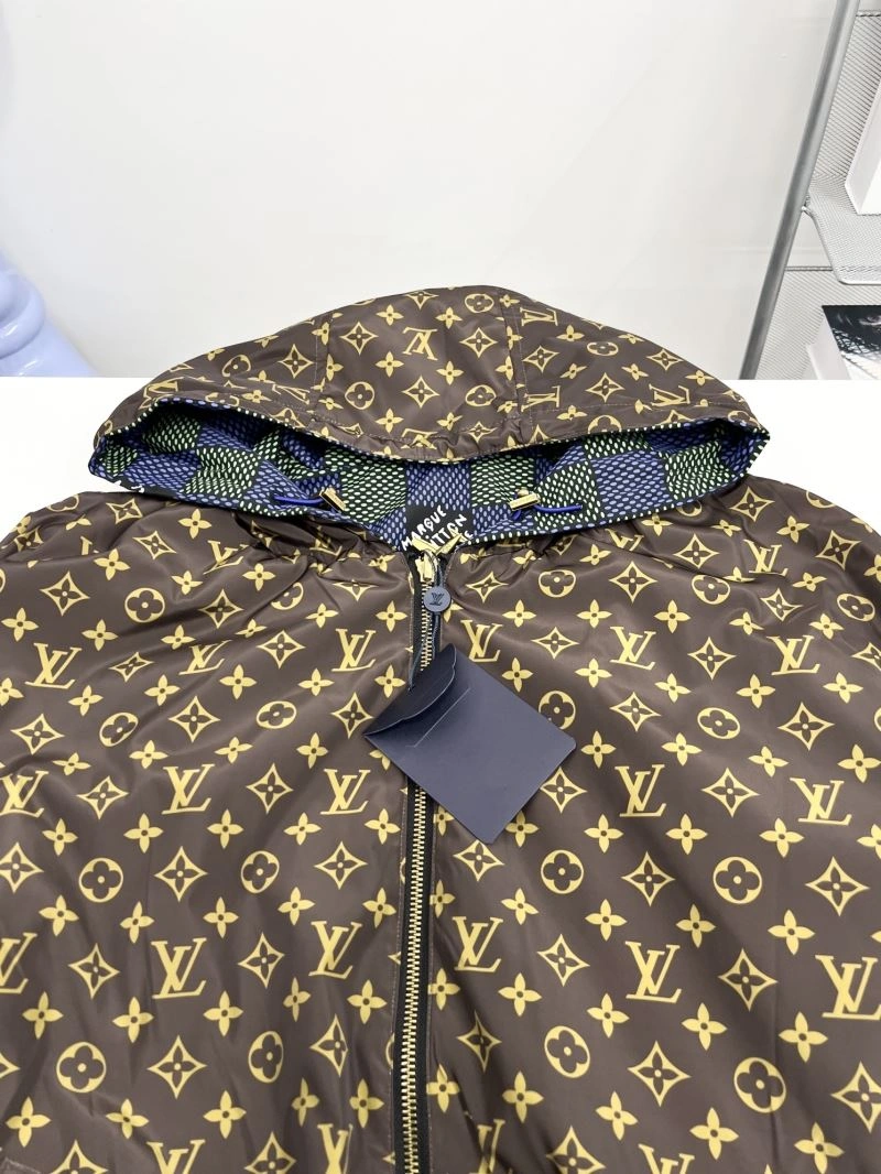 Louis Vuitton Outwear GoAnywhere 136803
