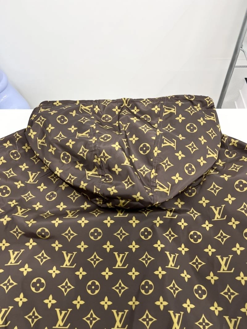 Louis Vuitton Outwear GoAnywhere 136803