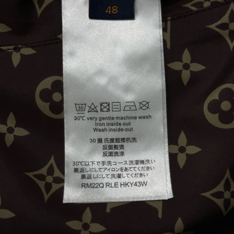 Durable Louis Vuitton Outwear 136792