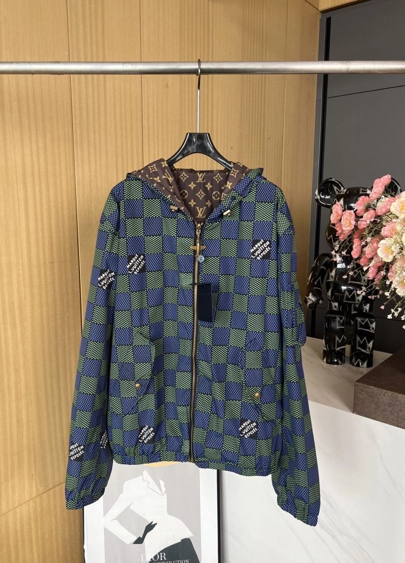 StreetReady Louis Vuitton Outwear 136775