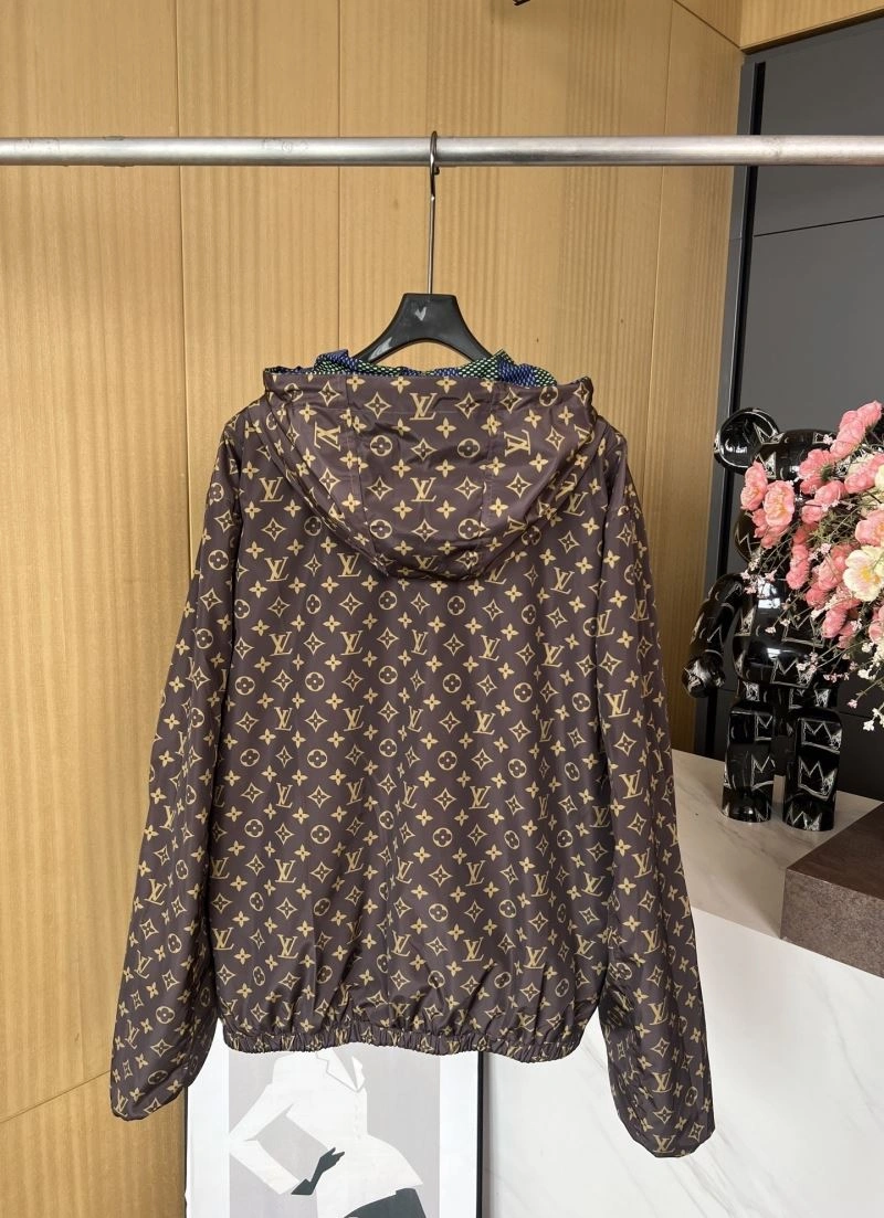 StreetReady Louis Vuitton Outwear 136775