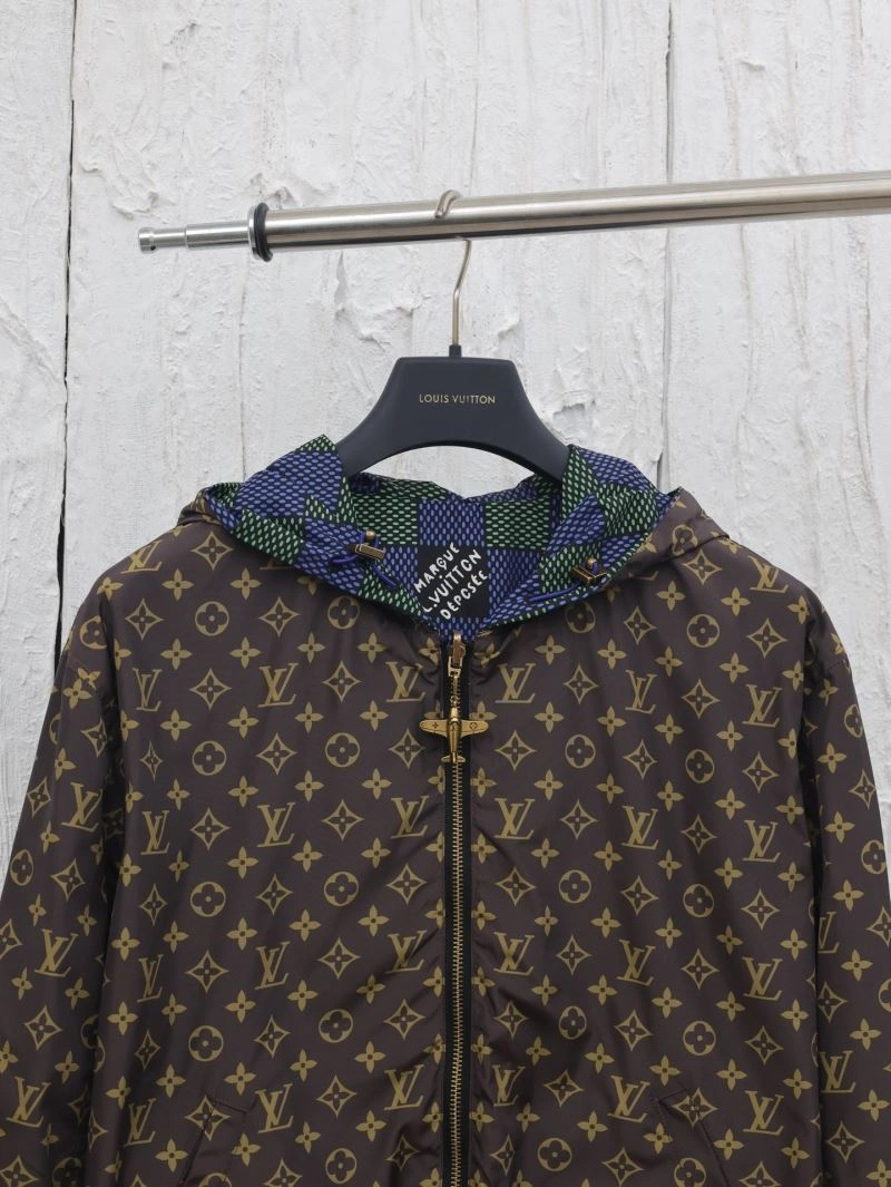 Louis Vuitton Outwear Lightweight 136778