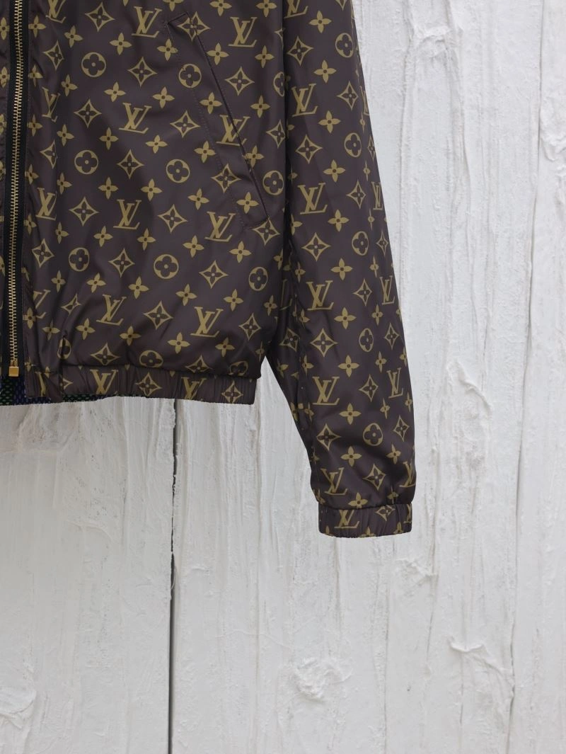 Louis Vuitton Outwear Lightweight 136778