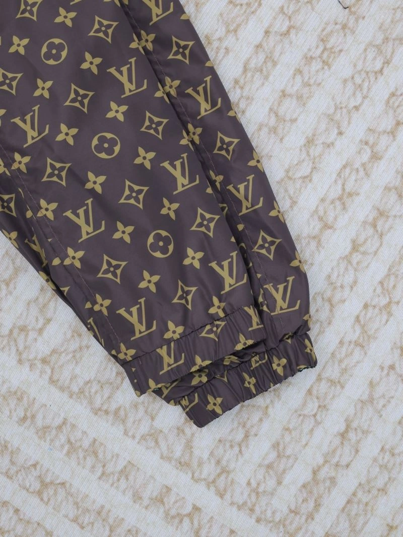 Louis Vuitton Outwear Lightweight 136778