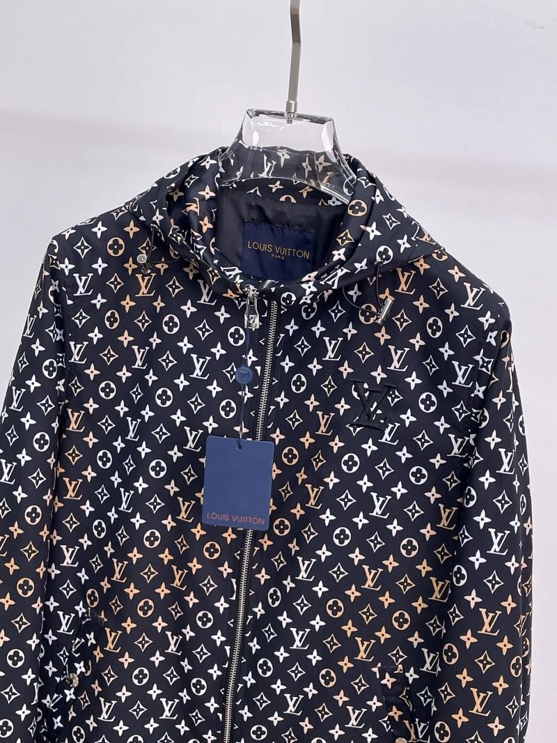 TravelReady Louis Vuitton Outwear 136782