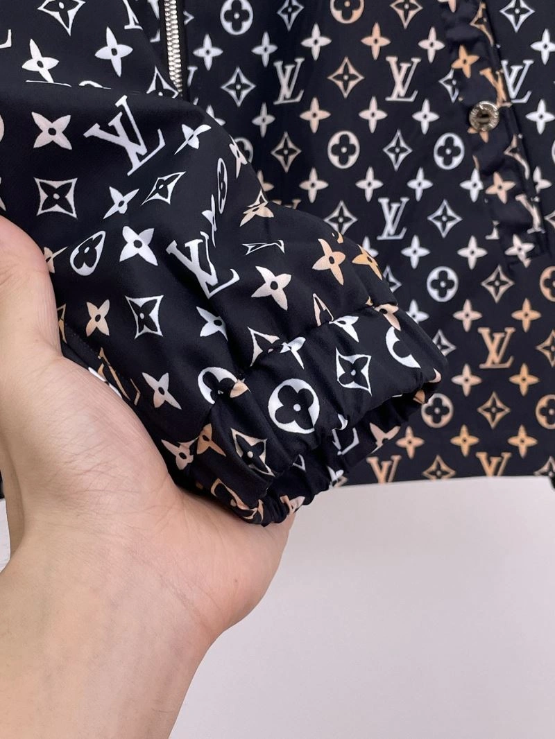 TravelReady Louis Vuitton Outwear 136782