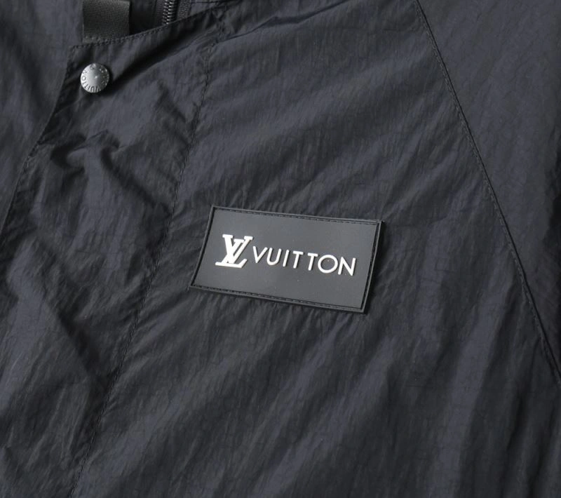 Thermal Louis Vuitton Outwear 136773