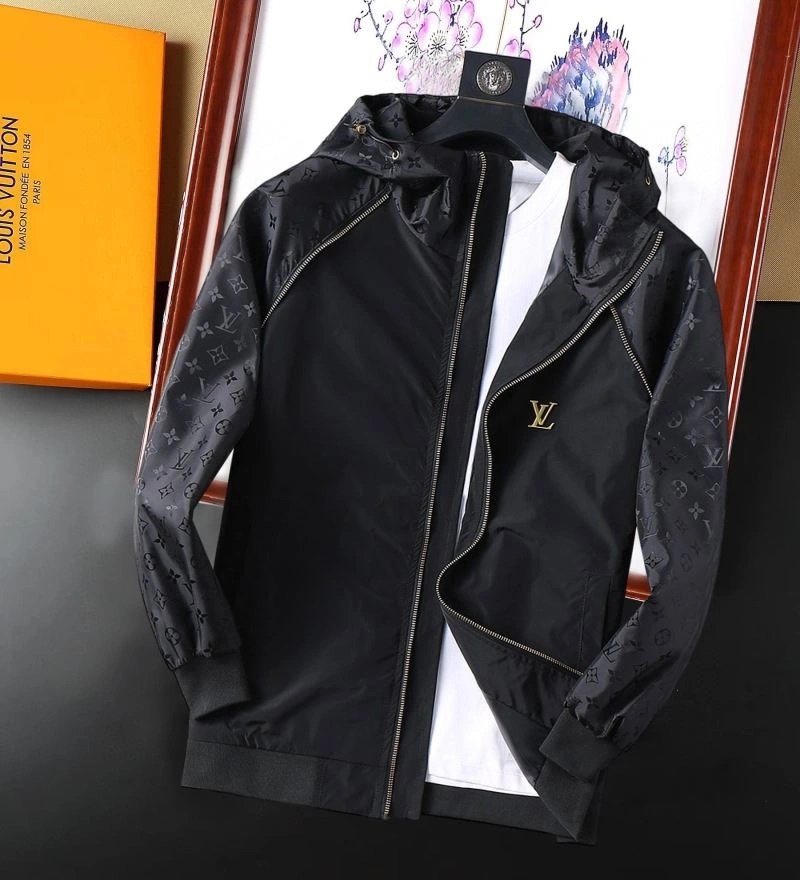 Cozy Louis Vuitton Outwear 136767