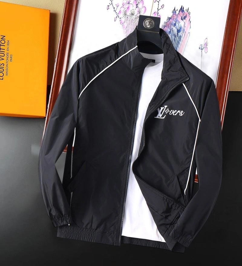 Popular Louis Vuitton Outwear 136765