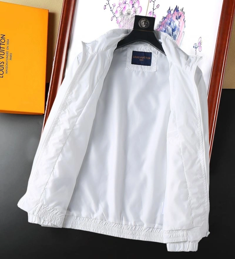 Popular Louis Vuitton Outwear 136765