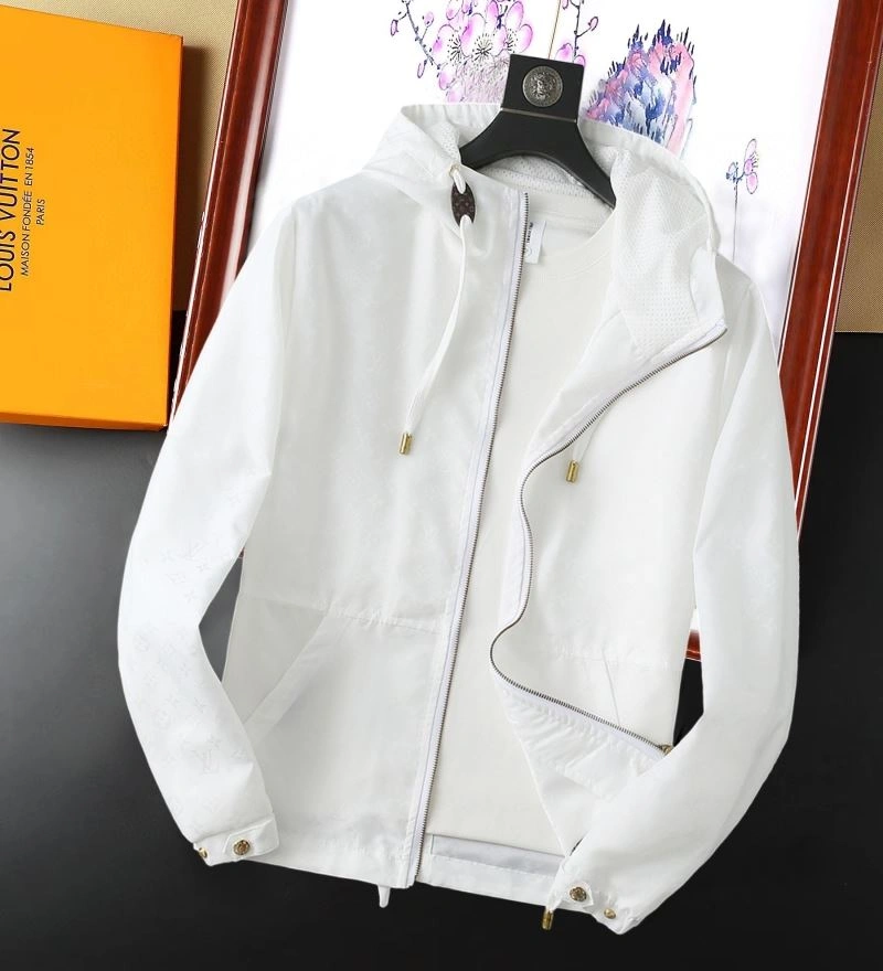 FlexibleFit Louis Vuitton Outwear 136764