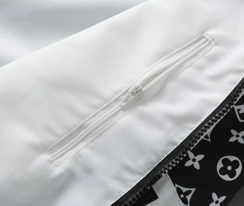 Sustainable Louis Vuitton Outwear 136771