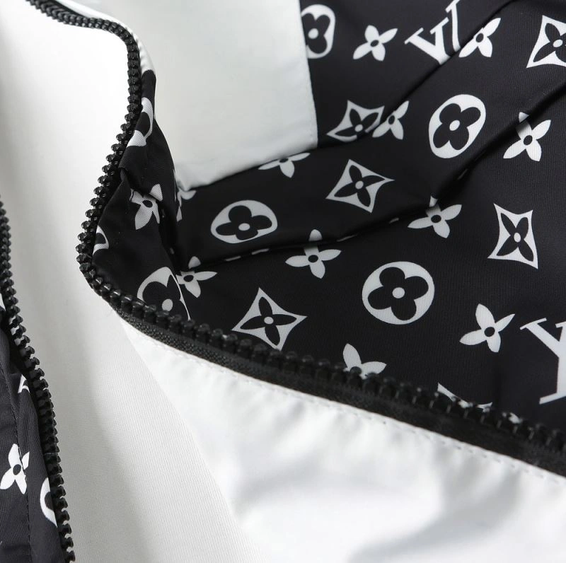 Sustainable Louis Vuitton Outwear 136771