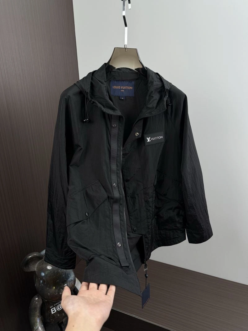 Louis Vuitton Outwear Efficient 136759