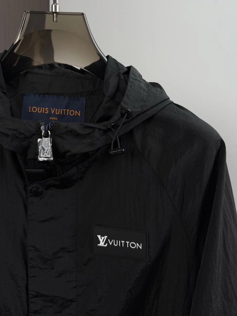 Louis Vuitton Outwear Efficient 136759