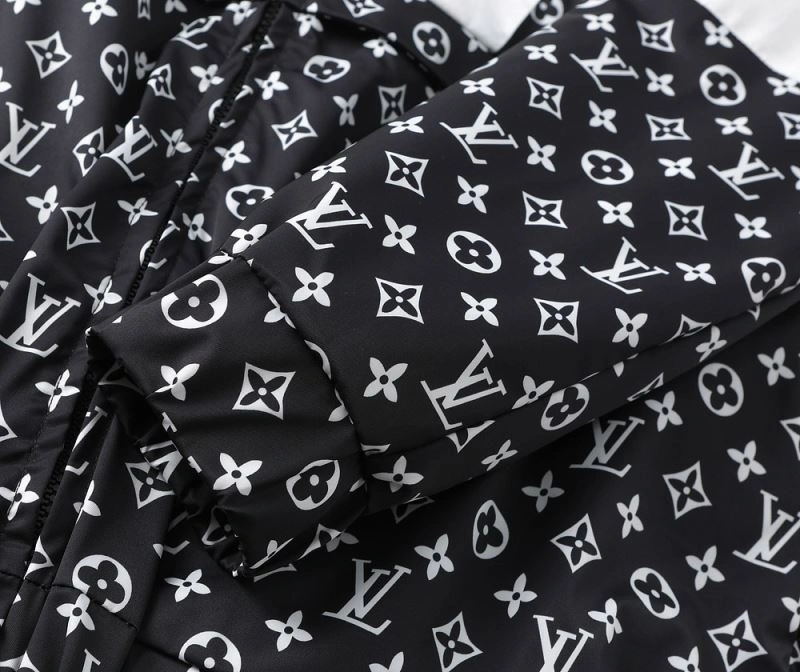 Louis Vuitton Outwear ZipUp 136755