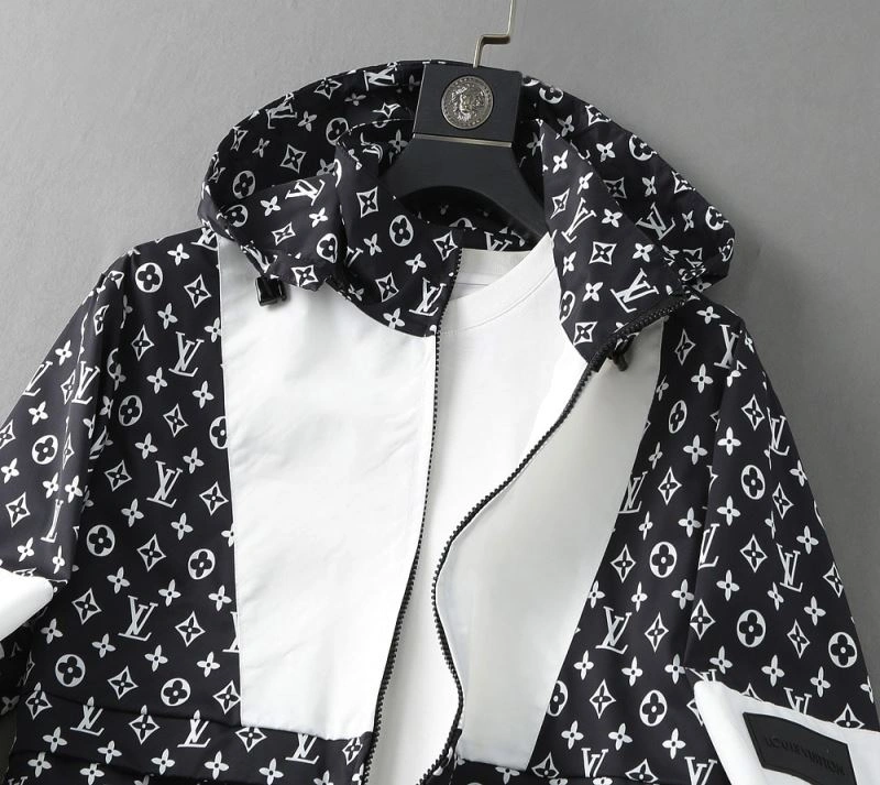 Louis Vuitton Outwear ZipUp 136755