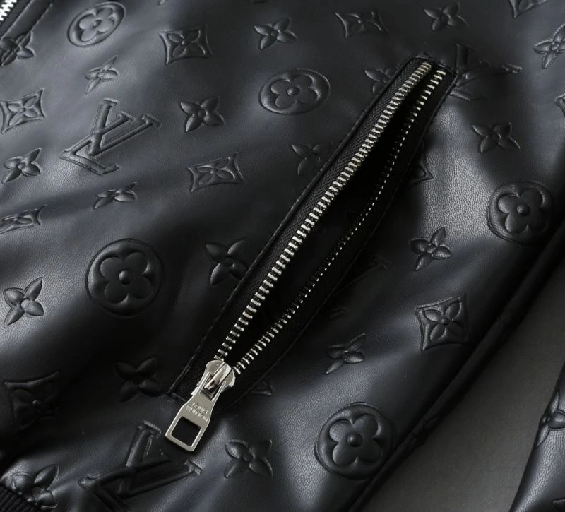 Louis Vuitton Outwear SoftTouch 136738